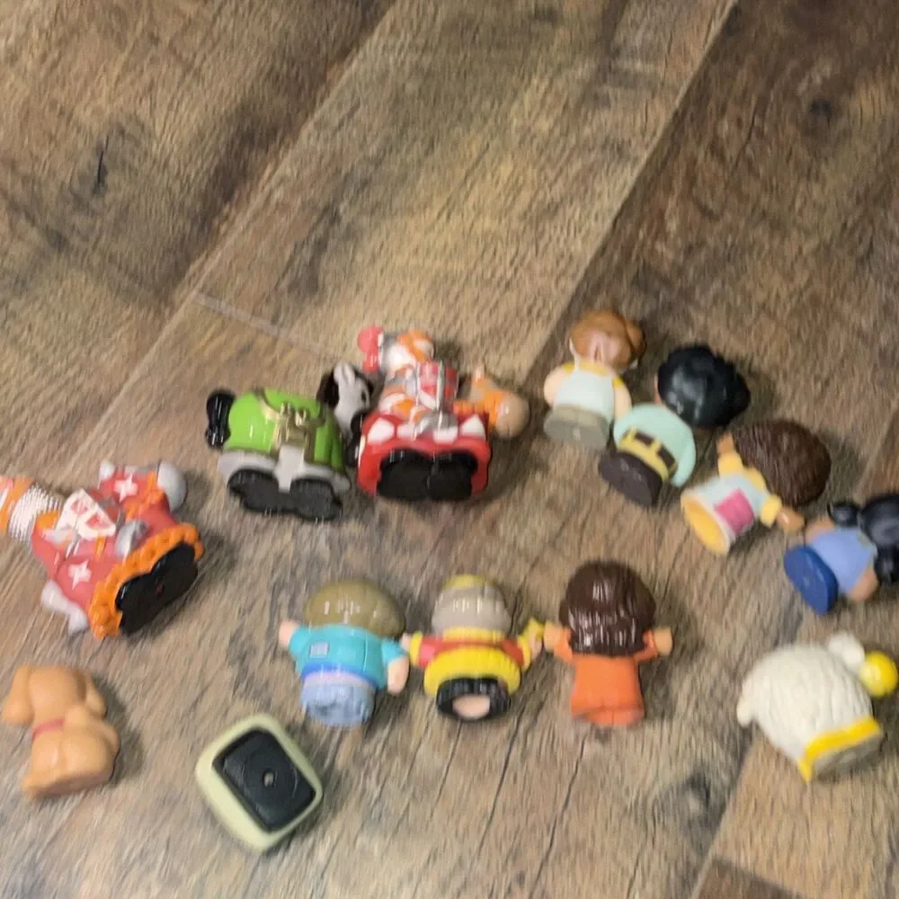 Fisher Price Little People Figure Lot Medieval Knights King Horses Animals 13pc